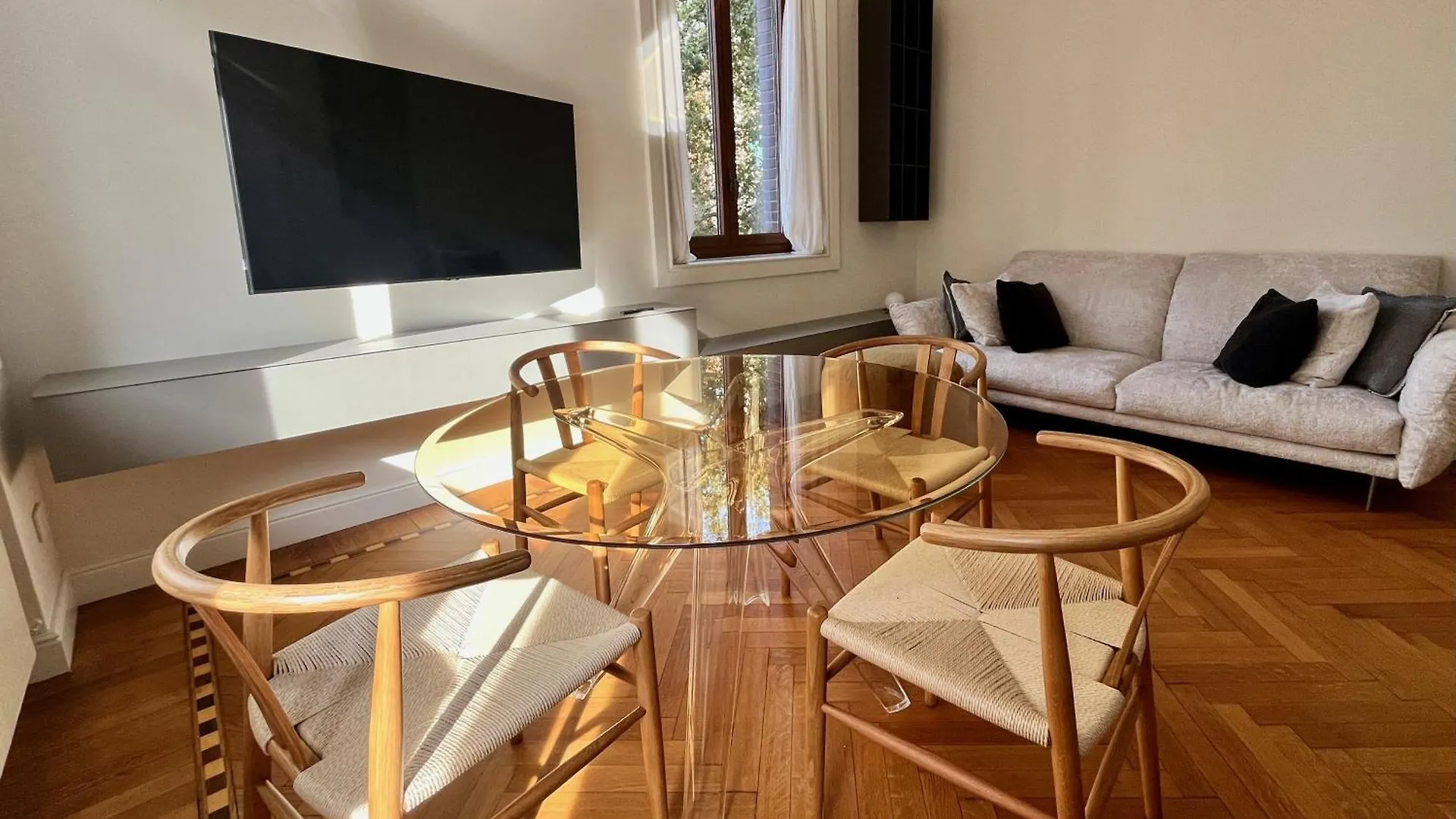 Apartment Morozzo 1939 - Elegant, Peaceful, Near Duomo